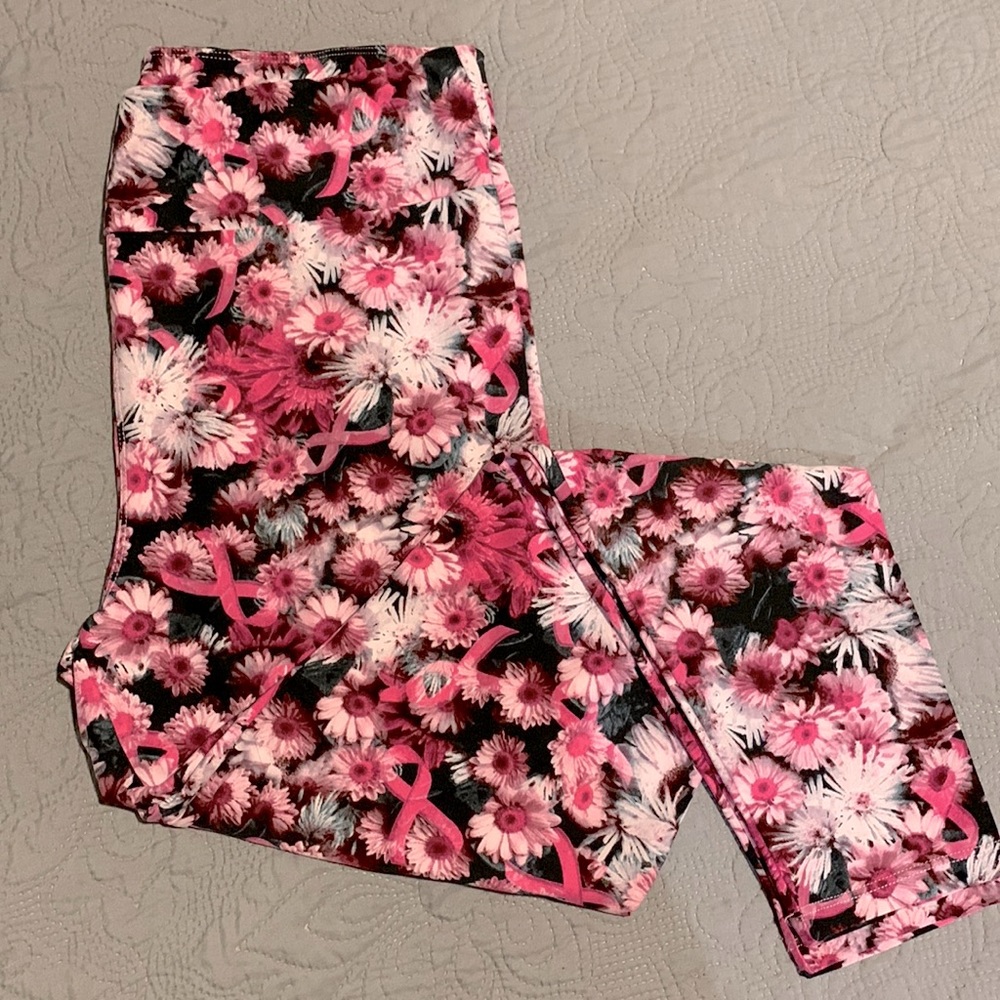 Lularoe TC Floral / Breast Cancer Support Leggings - BNWOT
